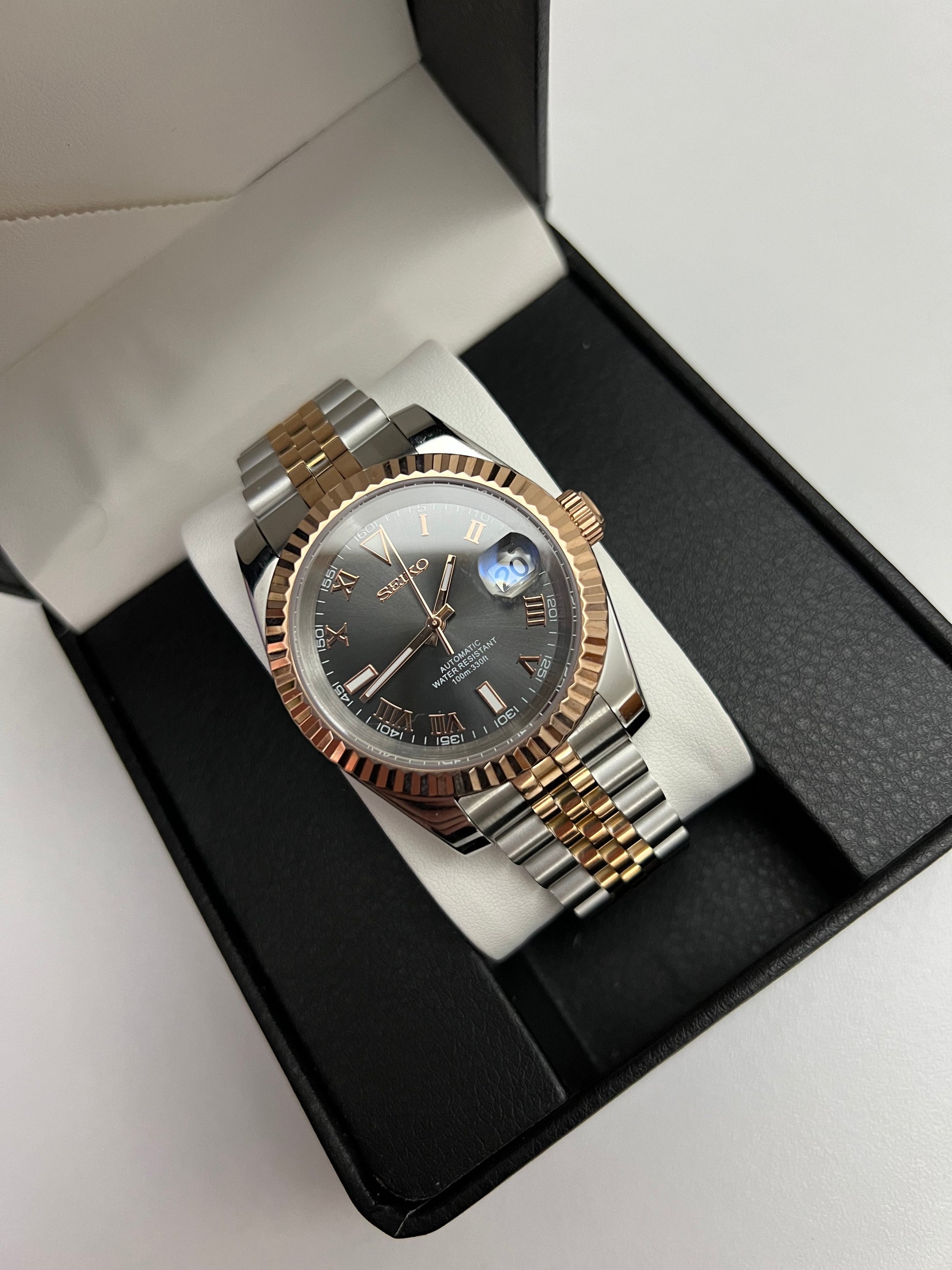 Seiko Mod Date Just Two Tone Wimbledon