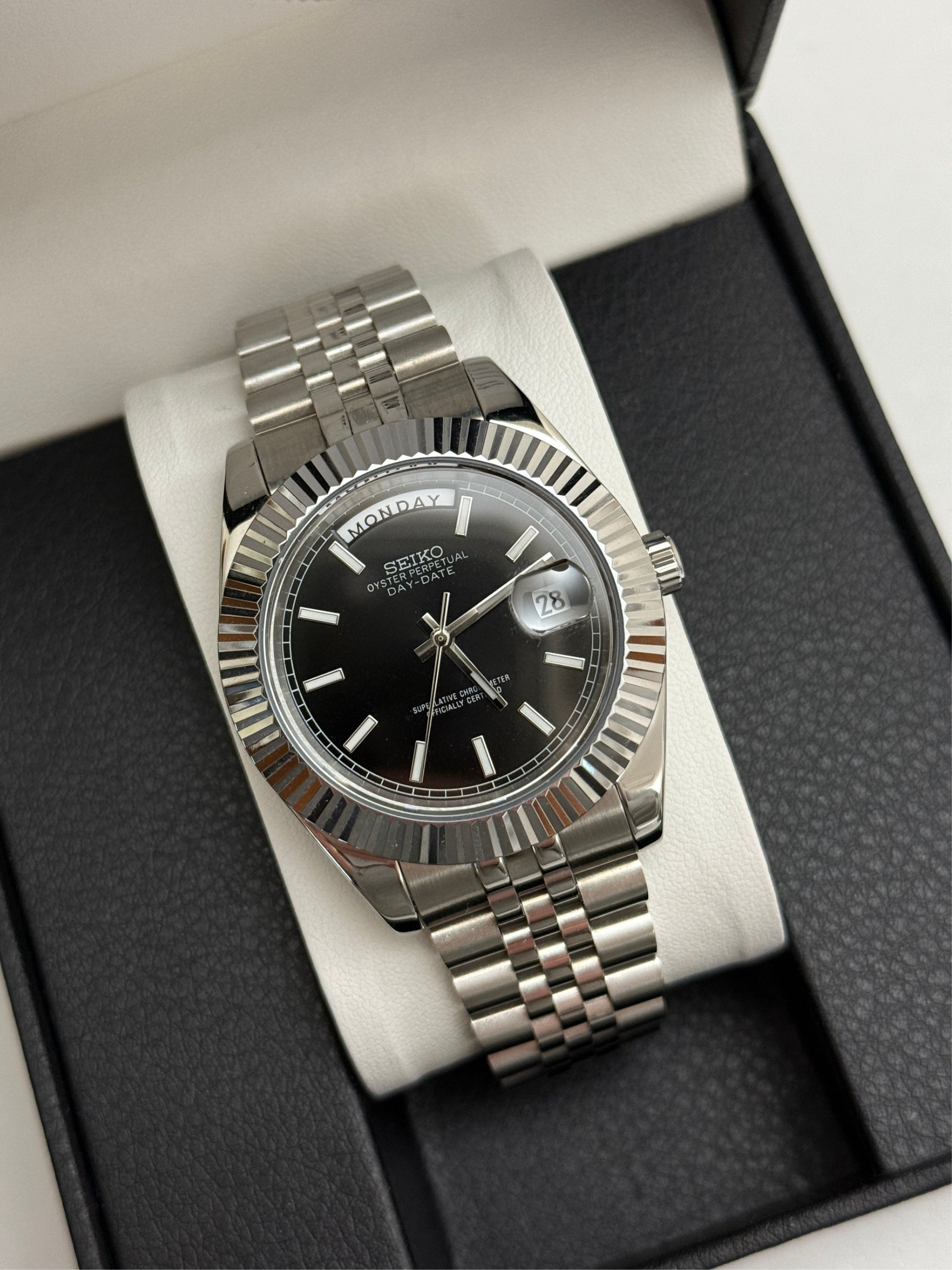 Seiko Mod Miyota Date Day